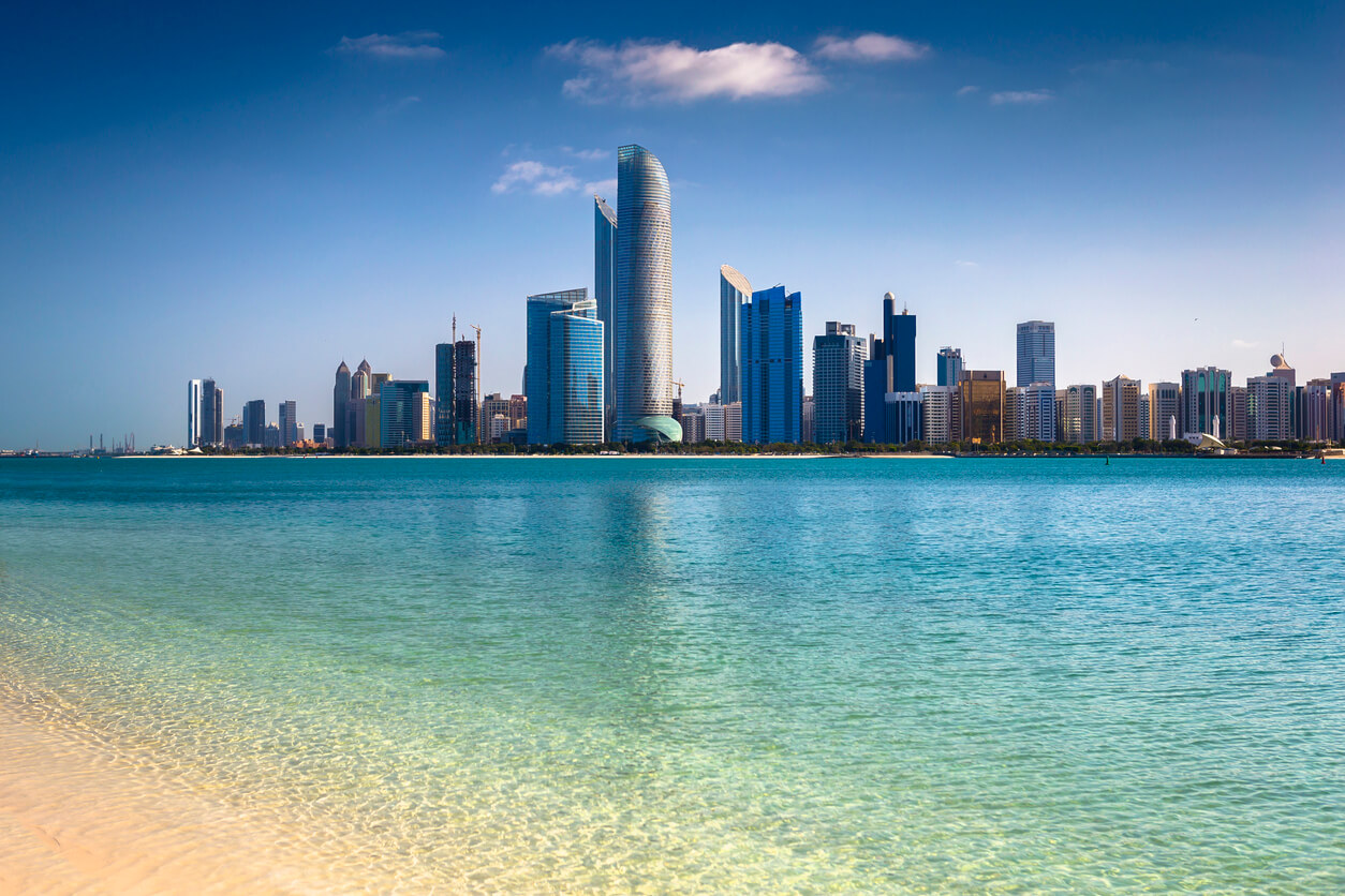 Abu Dhabi : Skyline d’Abu Dhabi Abu Dhabi : Skyline d’Abu Dhabi