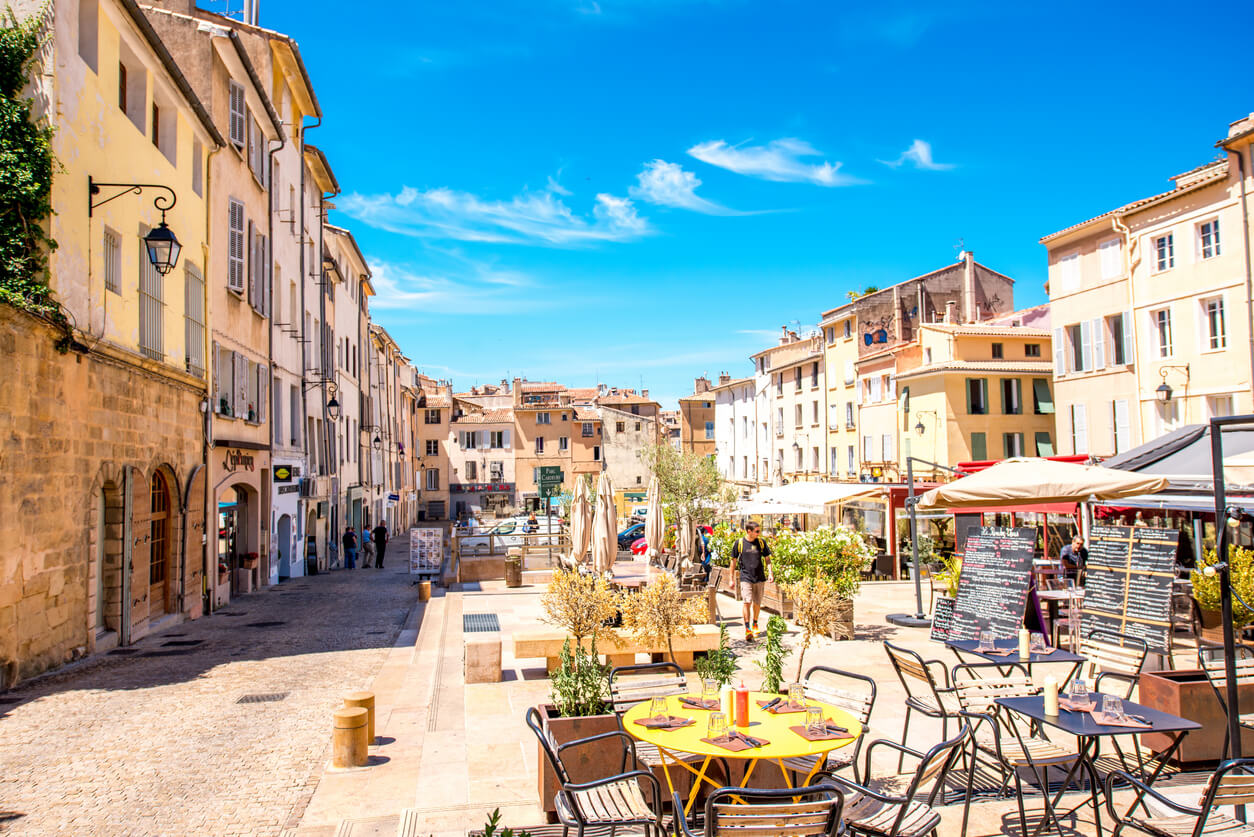 Aix-en-Provence : Aix-en-Provence :