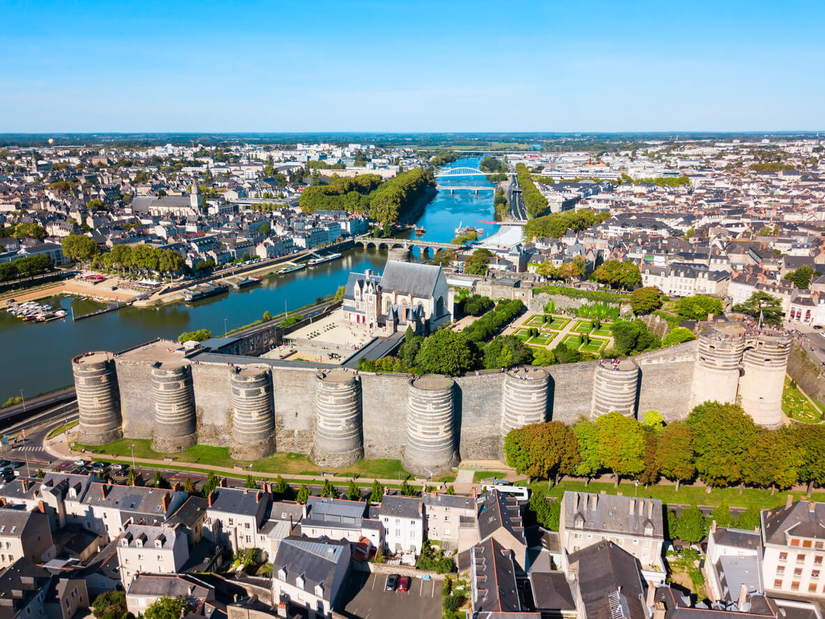 Angers : Vue panoramique aérienne de Angers