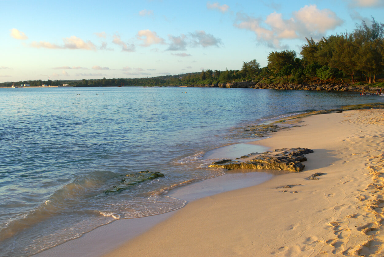 Guam (Insulele Mariane) : Tachogna Beach, Tinian, Îles Mariannes du Nord