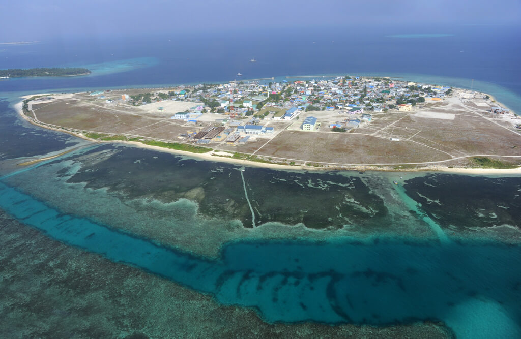 Naifaru (Faadhippolhu atoll) :  Naifaru (Faadhippolhu atoll) :