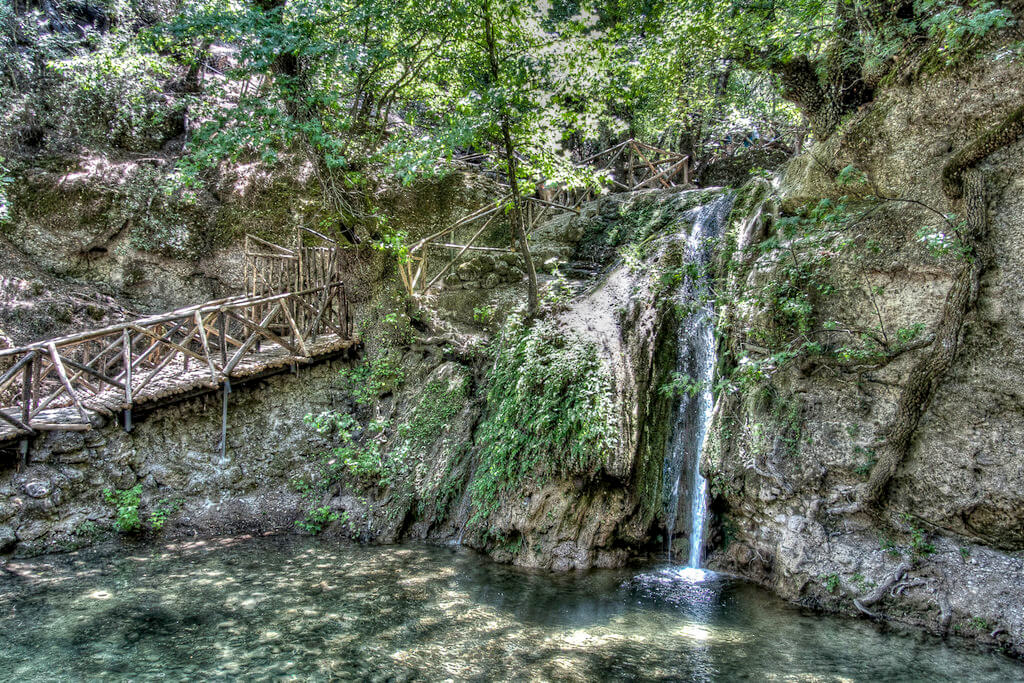 Petaloudes : Petaloudes :