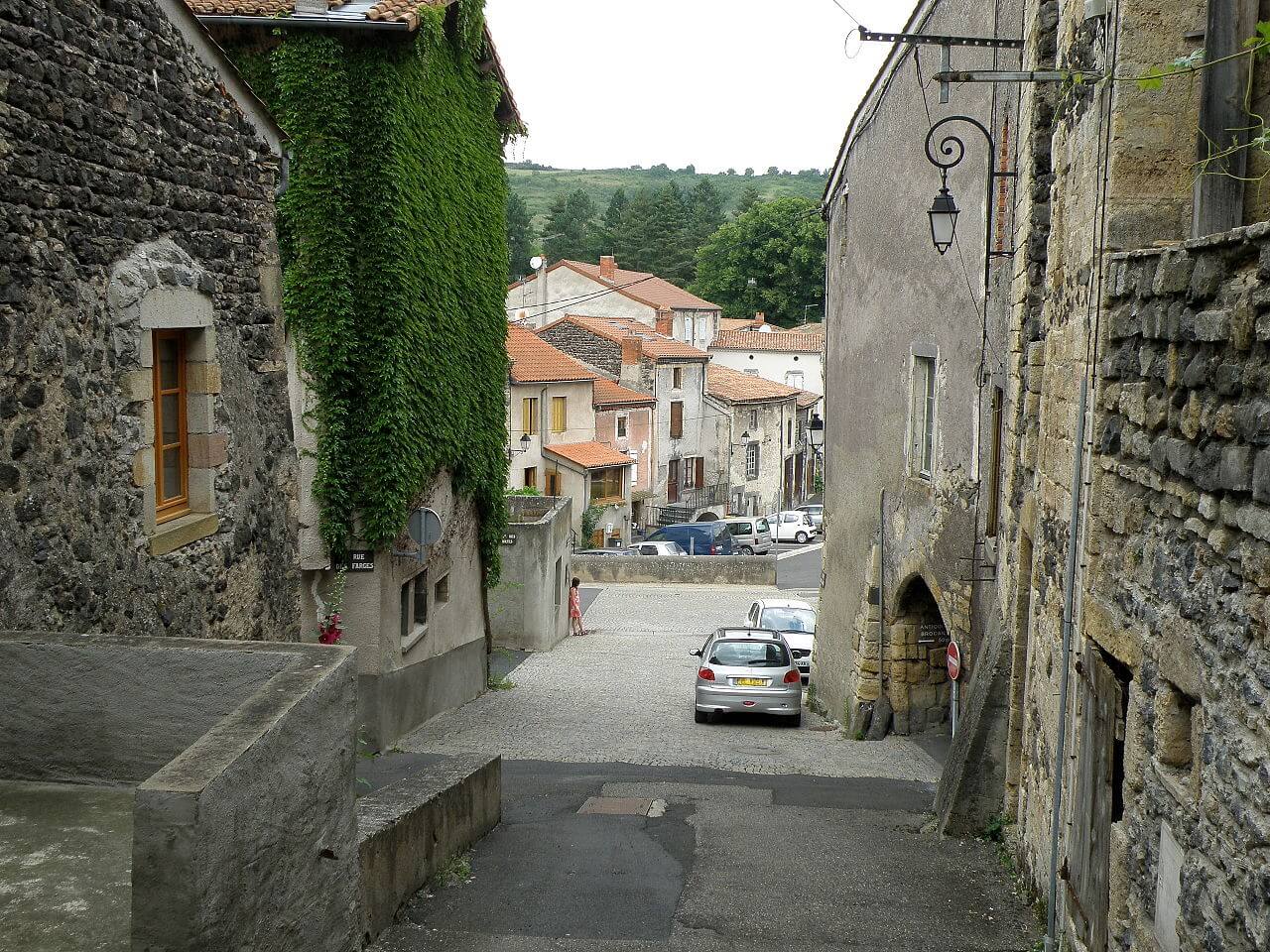 Saint-Saturnin (Puy-de-Dôme) : 