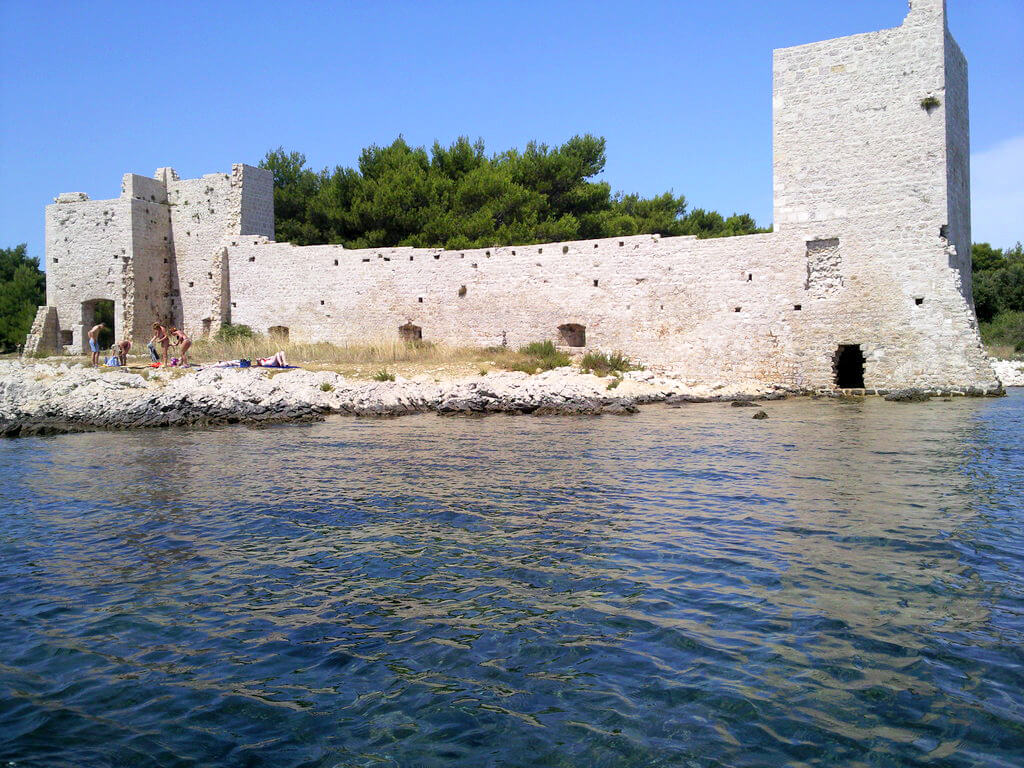 Insula Vir : Insula Vir :